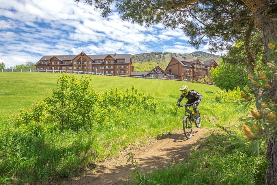 Burke Mountain Hotel And Conference Center Esterno foto